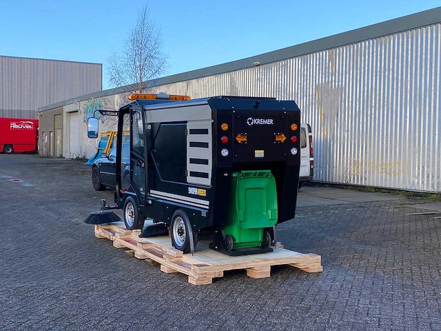 Kremer - 2026 - krs500 - zelfrijdende veegmachine - afbeelding 18 van  22