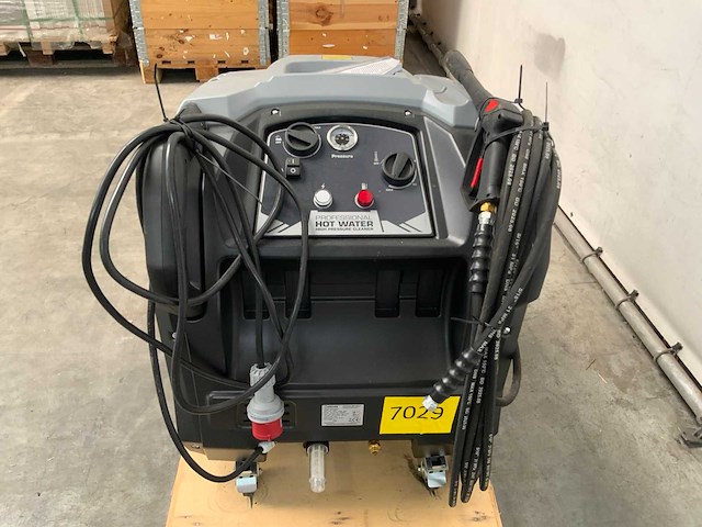 Kremer - kr7300 - heetwater hogedrukreiniger diesel - afbeelding 3 van  9