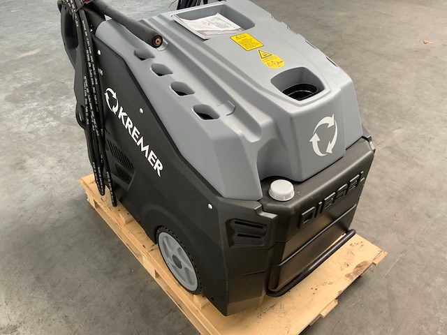 Kremer - kr7300 - heetwater hogedrukreiniger diesel - afbeelding 8 van  9
