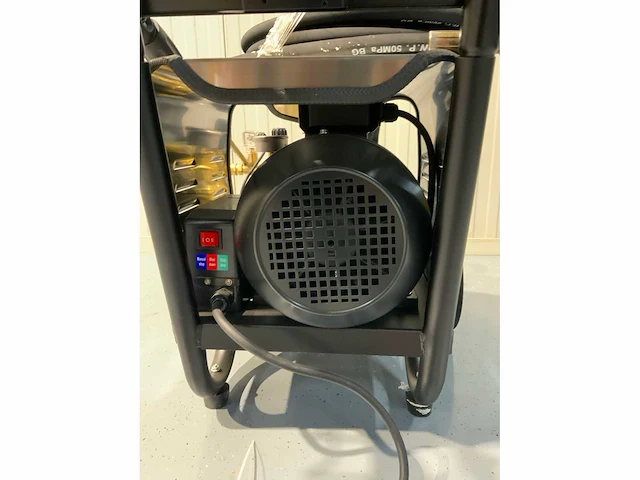 Kremer 2900 psi - hogedrukreiniger - 200 bar - 840l/hr - 4kw - afbeelding 18 van  25