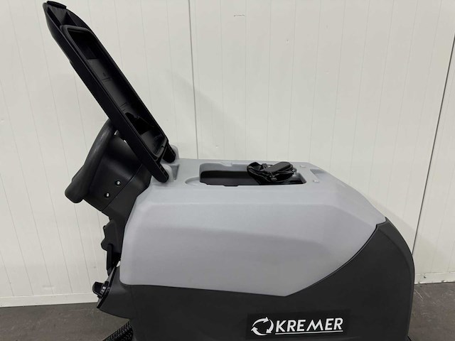 Kremer kr-fl50a - schrobzuigmachine - schrobben - zuigen en drogen - reinigingsmachine - afbeelding 5 van  14