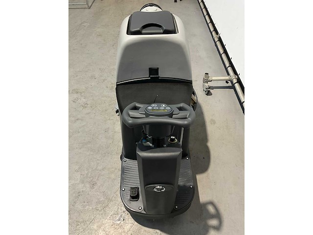 Kremer kr-fr70 opzit schrobmachine - werkbreedte 56cm - werk capaciteit 3500m2/u - afbeelding 2 van  17