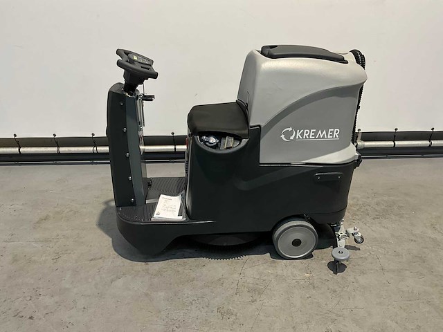 Kremer kr-fr70 opzit schrobmachine - werkbreedte 56cm - werk capaciteit 3500m2/u - afbeelding 1 van  17