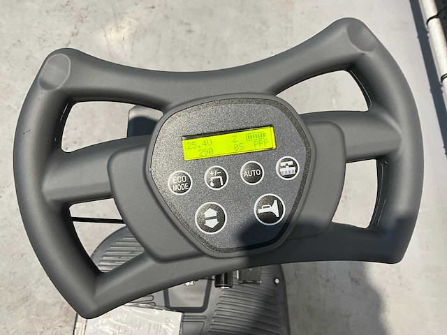 Kremer kr-fr70 opzit schrobmachine - werkbreedte 56cm - werk capaciteit 3500m2/u - afbeelding 15 van  17