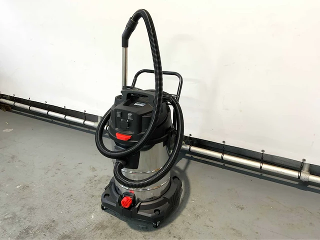 Kremer kr65ls - industriële stofzuiger nat/droog - 2400w - geintegreerd stopcontact - afbeelding 4 van  9