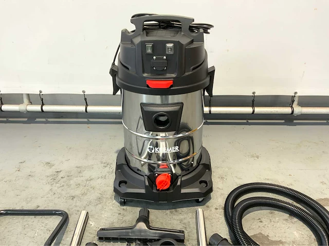 Kremer kr65ls - industriële stofzuiger nat/droog - 2400w - geintegreerd stopcontact - afbeelding 1 van  9