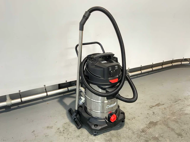 Kremer kr65ls - industriële stofzuiger nat/droog - 2400w - geintegreerd stopcontact - afbeelding 2 van  9