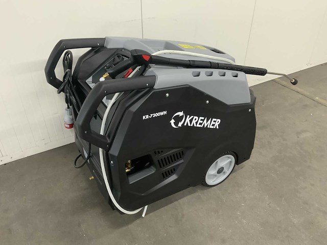 Kremer kr7300wh - hogedrukreiniger heetwater 140c - diesel - 210 bar - 1500 l/h - 5800w - afbeelding 6 van  13