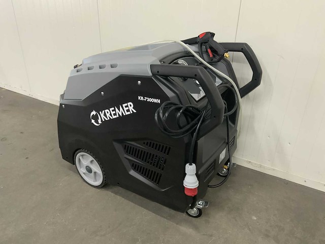 Kremer kr7300wh - hogedrukreiniger heetwater 140c - diesel - 210 bar - 1500 l/h - 5800w - afbeelding 11 van  13