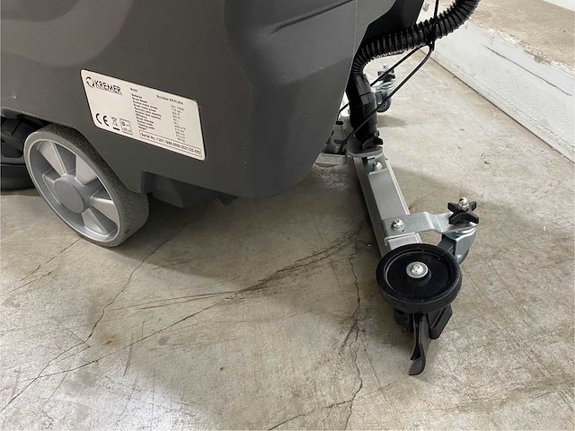 Kremer krfl50-a vloerschrobmachine - afbeelding 13 van  29