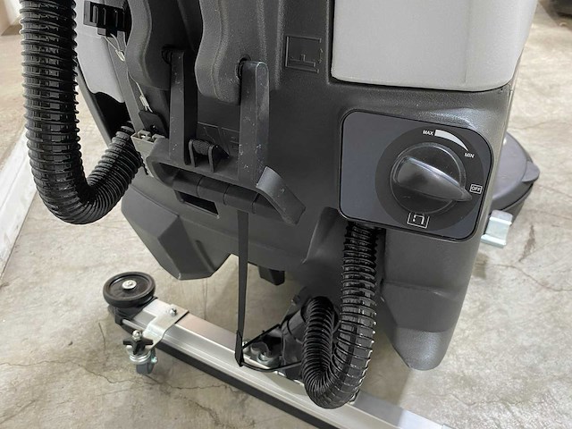 Kremer krfl50-a vloerschrobmachine - afbeelding 20 van  29