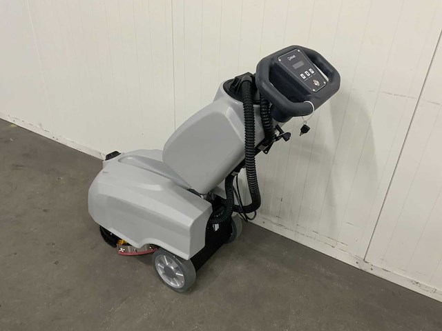 Kremer krm30 schrobmachine - schrobben en drogen in één werkgang - 2 motoren - afbeelding 4 van  10