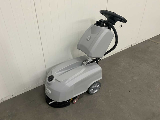 Kremer krm30 schrobmachine - schrobben en drogen in één werkgang - 2 motoren - afbeelding 1 van  8