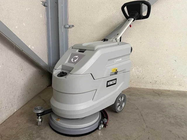 Kremer krm350 vloerschrobmachine - afbeelding 13 van  17