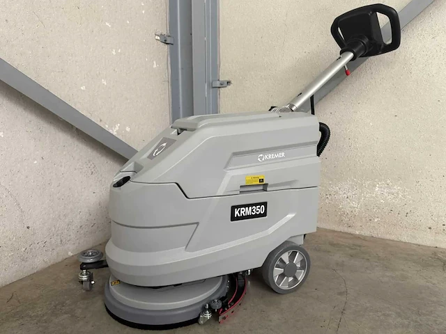 Kremer krm350 vloerschrobmachine - afbeelding 12 van  17