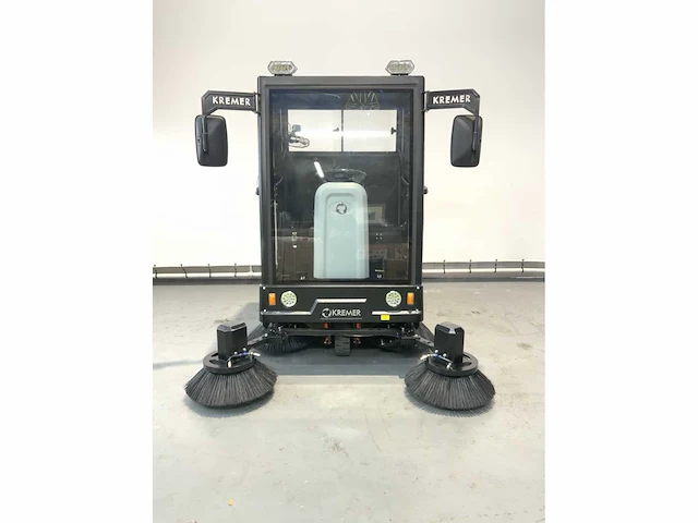 Kremer krs100 - zelfrijdende veegmachine met cabine - werkbreedte 190 cm - waternevel sproeisysteem - afbeelding 19 van  24