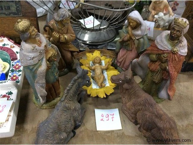 Kribbe ( kunststof) +… - afbeelding 1 van  3