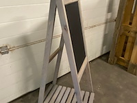 Krijtbord etagère 118cm hoog - afbeelding 3 van  6