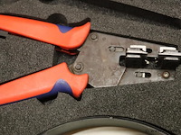 Krimptang in koffer & lege koffers (2 stuks) - afbeelding 3 van  8