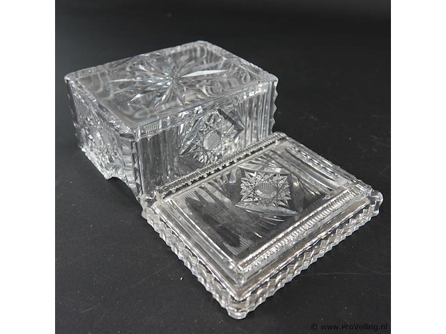 Kristallen dekseldoos - afbeelding 5 van  5