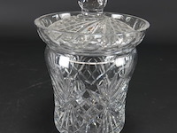 Kristallen dekselpot