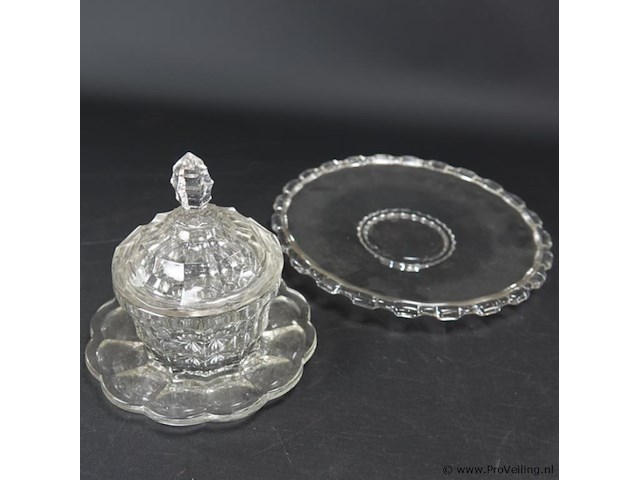 Kristallen pot op onderschaal - afbeelding 3 van  5