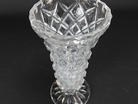 Kristallen voetvaas - afbeelding 3 van  5