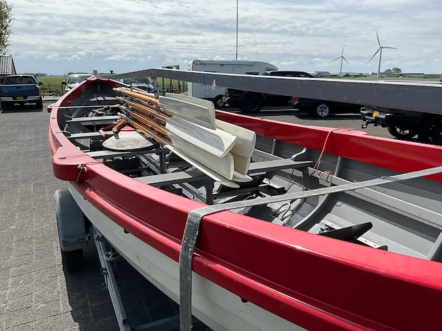 Kromhout whaler roeisloep curved wood roeiboot - afbeelding 27 van  42
