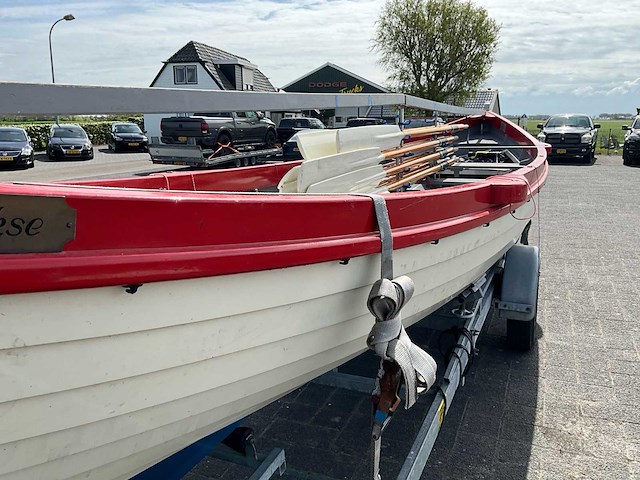 Kromhout whaler roeisloep curved wood roeiboot - afbeelding 28 van  42