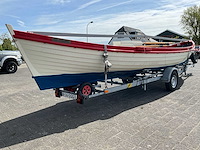 Kromhout whaler roeisloep curved wood roeiboot - afbeelding 27 van  38