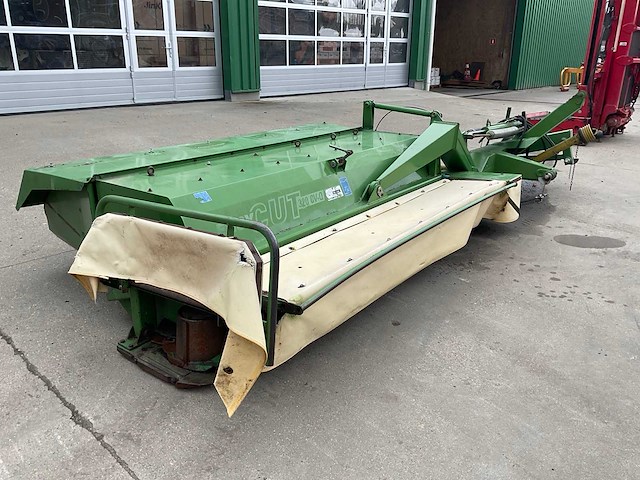 Krone easycut 320 cv-q maaimachine - afbeelding 2 van  8