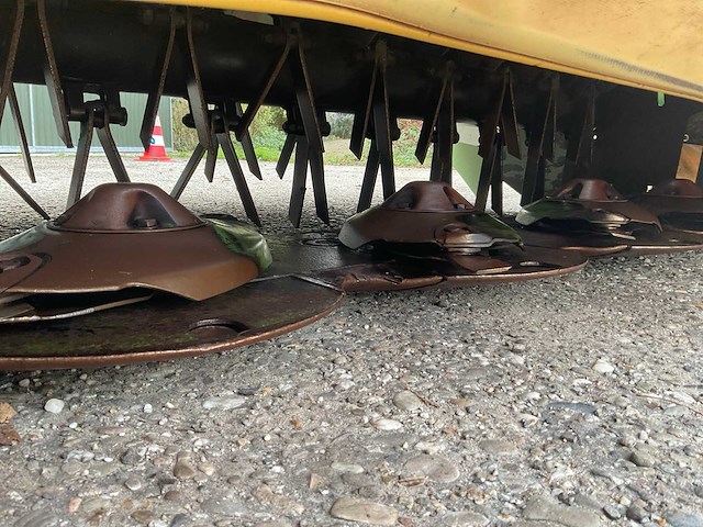 Krone easycut f320 cv + 9140cv triple maaier - afbeelding 6 van  24