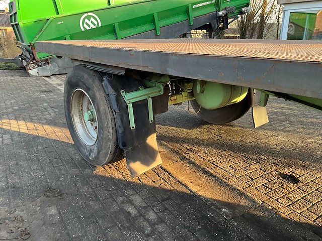 Krone platte wagen - afbeelding 13 van  15