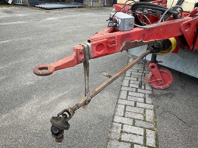 Krone turbo-3200 opraapwagen - afbeelding 3 van  18