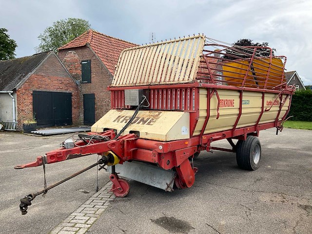 Krone turbo-3200 opraapwagen - afbeelding 1 van  18
