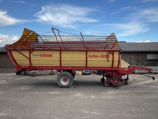 Krone turbo-3200 opraapwagen - afbeelding 13 van  18