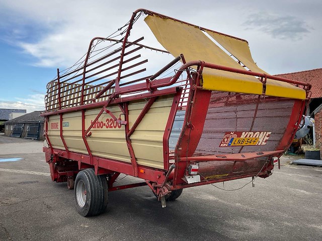 Krone turbo-3200 opraapwagen - afbeelding 16 van  18