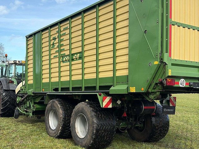 Krone zx450gd opraapwagen - afbeelding 5 van  11