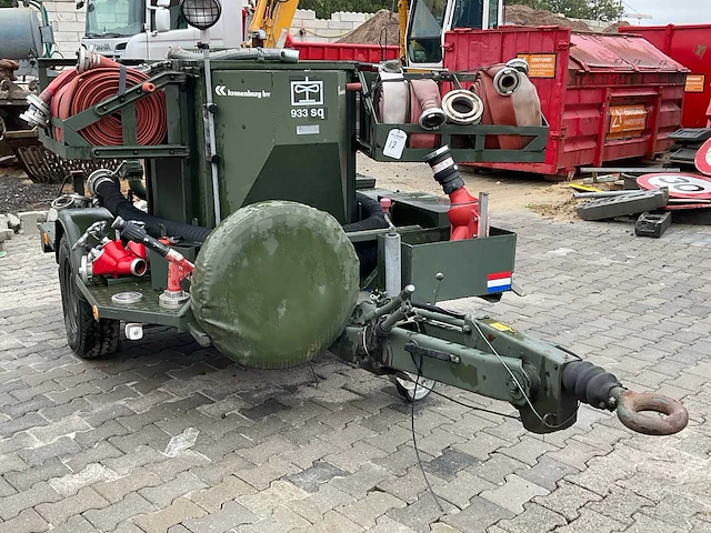 Kronenburg 933sq mobiele brandblus-/ en slangeninstallatie op enkelassige aanhanger - afbeelding 13 van  18