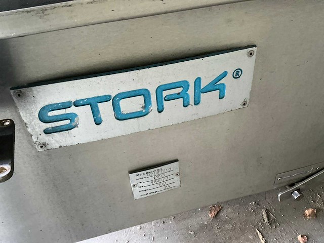 Krones/stork/zalkin/kosme flessen spoel/vul/etiketteerlijn (7000 fles/uur)met onderdelen - afbeelding 1 van  99