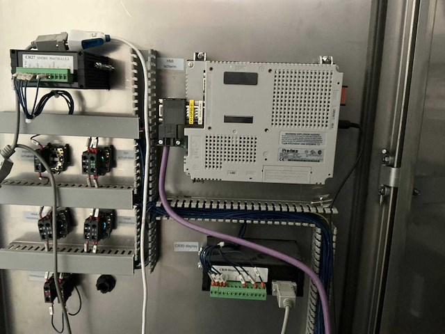 Krones/stork/zalkin/kosme flessen spoel/vul/etiketteerlijn (7000 fles/uur)met onderdelen - afbeelding 2 van  99