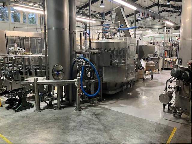 Krones/stork/zalkin/kosme flessen spoel/vul/etiketteerlijn (7000 fles/uur)met onderdelen - afbeelding 62 van  99