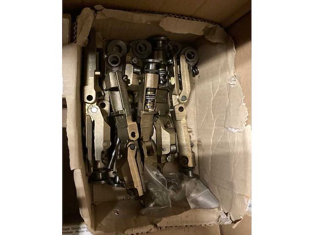 Krones/stork/zalkin/kosme flessen spoel/vul/etiketteerlijn (7000 fles/uur)met onderdelen - afbeelding 67 van  99