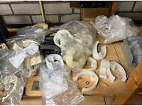 Krones/stork/zalkin/kosme flessen spoel/vul/etiketteerlijn (7000 fles/uur)met onderdelen - afbeelding 78 van  99