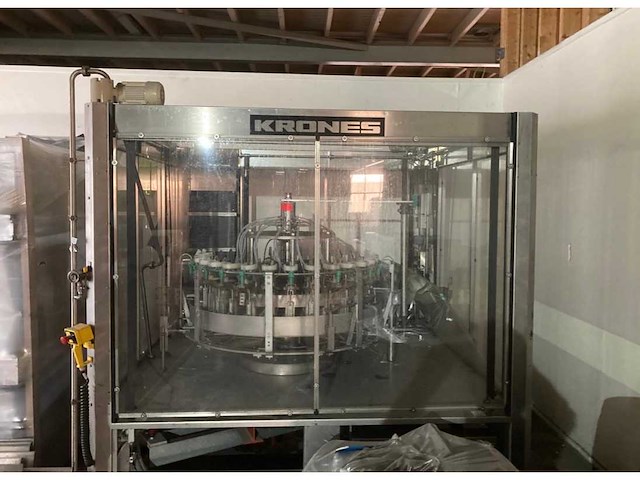Krones/stork/zalkin/kosme flessen spoel/vul/etiketteerlijn (7000 fles/uur)met onderdelen - afbeelding 74 van  99