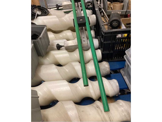 Krones/stork/zalkin/kosme flessen spoel/vul/etiketteerlijn (7000 fles/uur)met onderdelen - afbeelding 22 van  99