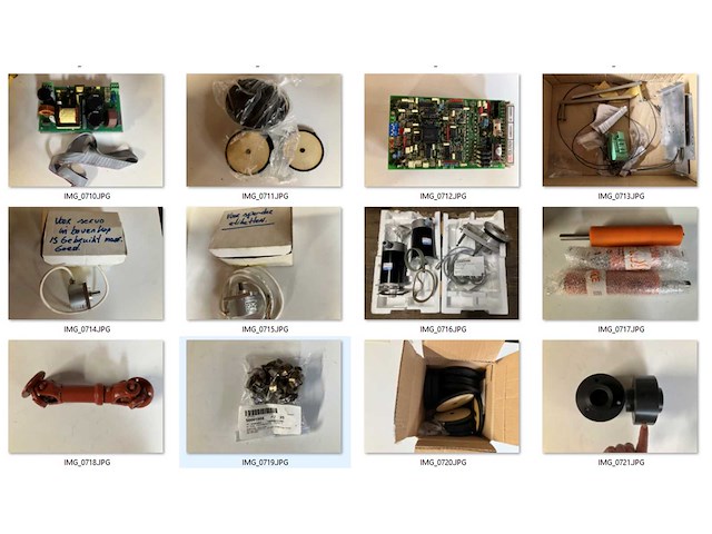 Krones/stork/zalkin/kosme flessen spoel/vul/etiketteerlijn (7000 fles/uur)met onderdelen - afbeelding 24 van  99