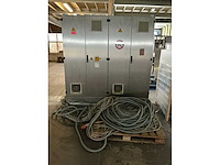 Krones/stork/zalkin/kosme flessen spoel/vul/etiketteerlijn (7000 fles/uur)met onderdelen - afbeelding 30 van  99