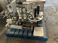 Krones/stork/zalkin/kosme flessen spoel/vul/etiketteerlijn (7000 fles/uur)met onderdelen - afbeelding 37 van  99