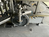 Krones/stork/zalkin/kosme flessen spoel/vul/etiketteerlijn (7000 fles/uur)met onderdelen - afbeelding 45 van  99